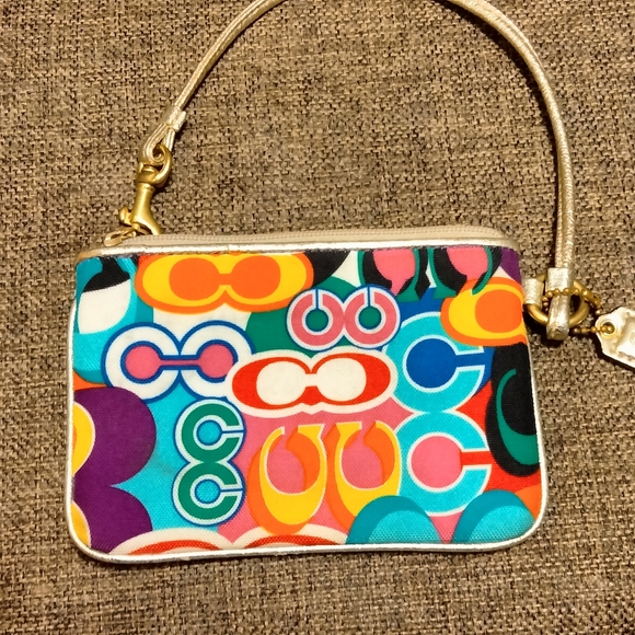 Coach Poppy Mini Wristlet - Picture 4 of 5